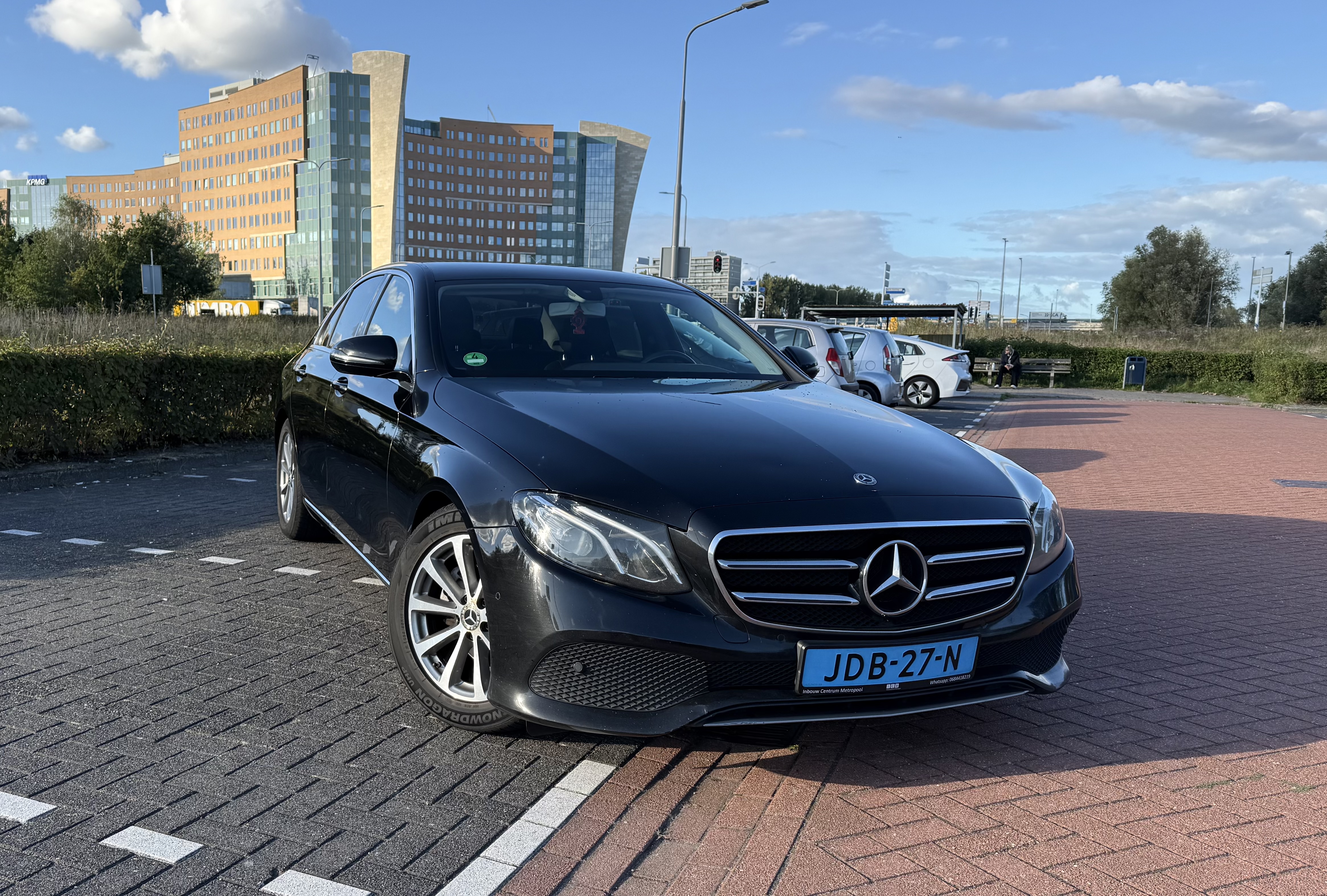 Mercedes E-klasse – voorzijde (stad)